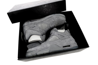 "KAWS" J4s